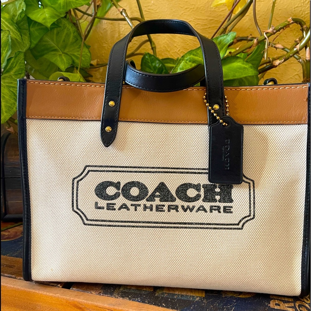 Coach Field Tote 30 With Coach Badge